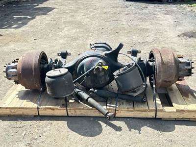 Detroit Front Differential for a 2019 Freightliner Cascadia 126