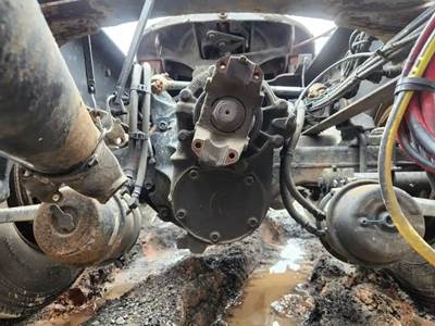 Detroit RT40-4N Front Differential for a 2014 Freightliner Cascadia 125