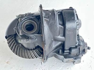 Detroit RT40-NFD Front Differential for a 2019 Freightliner Cascadia 126
