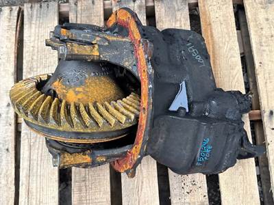 Detroit RT40-NFD Front Differential for a 2020 Freightliner Cascadia 125