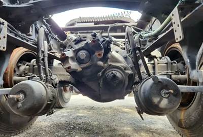 Detroit RT40-NFD-N Front Differential for a 2021 Freightliner Cascadia 126