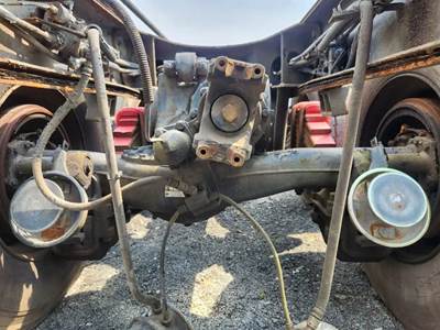 Mack CRD92 Complete Axle-Front Rears for a 2004 Mack CV713 Granite