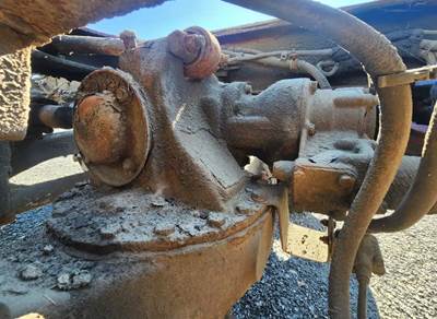Mack CRD92 Front Differential for a 2007 Mack CV713 Granite