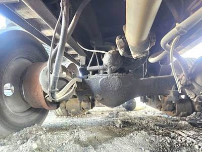 Mack CRDPC92 Complete Axle-Front Rears for a 2016 Mack MRU633