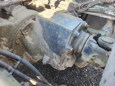 Meritor-Rockwell MT40-143 Front Differential for a 2011 Freightliner Cascadia 125