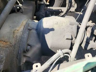 Meritor-Rockwell MT40-14X Front Differential for a 2021 Freightliner Cascadia 126