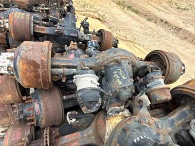 Meritor-Rockwell MT40-14X Front Differential for a 2016 Freightliner Cascadia 125