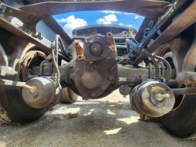 Meritor-Rockwell MT40-14X Front Differential for a 2012 Freightliner Cascadia 125