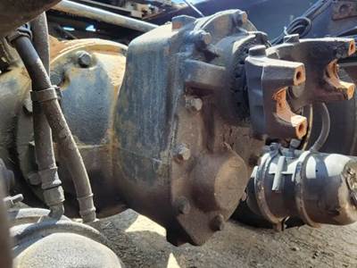 Meritor-Rockwell MT40-14X Front Differential for a 2012 Freightliner Cascadia 125