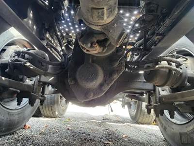 Meritor-Rockwell MT40-14X Front Differential for a 2018 Freightliner Cascadia 113