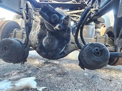 Meritor-Rockwell MT40-14X Front Differential for a 2015 Freightliner Cascadia 125