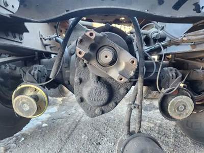 Meritor-Rockwell MT40-14X Front Differential for a 2016 Volvo VNL