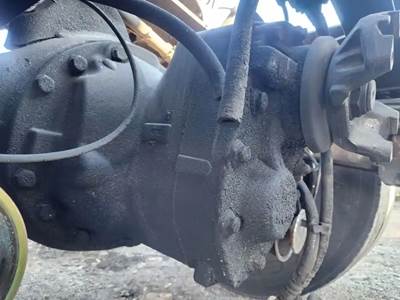 Meritor-Rockwell MT40-14X Front Differential for a 2016 Volvo VNL