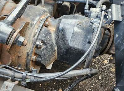 Meritor-Rockwell MT40-14X Front Differential for a 2013 Volvo VNL