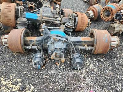 Meritor-Rockwell MT40-14X Front Differential for a 2012 Freightliner Cascadia 125