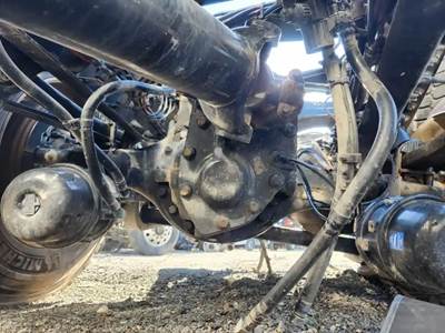 Meritor-Rockwell MT40-14X Front Differential for a 2024 Mack Anthem