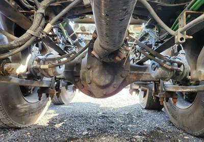 Meritor-Rockwell MT40-14X Front Differential for a 2020 Freightliner Cascadia 126