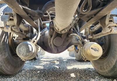 Meritor-Rockwell MT40-14X Complete Axle-Front Rears for a 2016 International 9900I