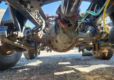 Meritor-Rockwell MT40-14X Complete Axle-Front Rears for a 2019 Freightliner Cascadia 116 Day Cab