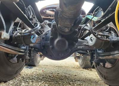 Meritor-Rockwell MT40-14X Complete Axle-Front Rears for a 2019 Freightliner Cascadia 116 Day Cab