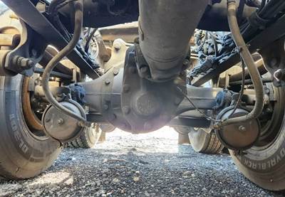 Meritor-Rockwell MT40-14X Complete Axle-Front Rears for a 2018 Mack CXU613