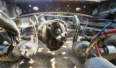 Meritor-Rockwell Front Differential for a 2015 Freightliner Cascadia 125