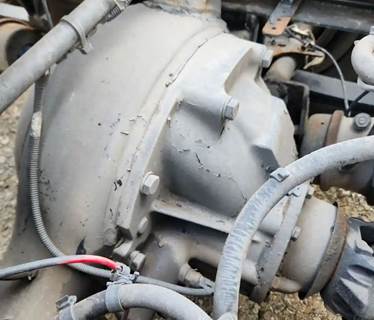 Meritor-Rockwell ME20165 Front Differential for a 2016 Freightliner Cascadia 125