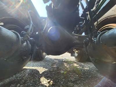 Meritor-Rockwell RD20-145 Front Differential for a 2008 Freightliner Cascadia 125