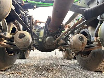 Meritor-Rockwell RD20-145 Front Differential for a 2003 Sterling A9500