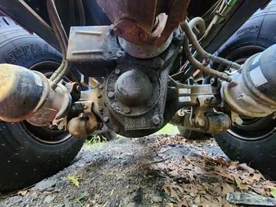 Meritor-Rockwell RP23-164 Front Differential for a 2005 Freightliner M2 112 Medium Duty