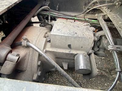 Meritor-Rockwell RS20145 Front Differential for a 1996 Freightliner FLD120