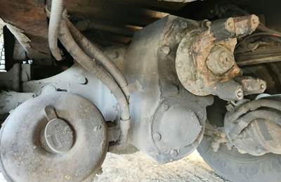 Meritor-Rockwell RT40-145 Front Differential for a 2000 Sterling L7500