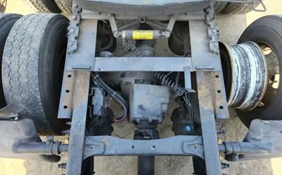 Meritor-Rockwell RT40-145 Front Differential for a 2005 Freightliner Columbia 120