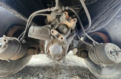 Meritor-Rockwell RT40-145 Front Differential for a 1990 Peterbilt 379