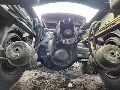 Meritor-Rockwell RT40-145 Front Differential for a 2006 Freightliner Columbia 112