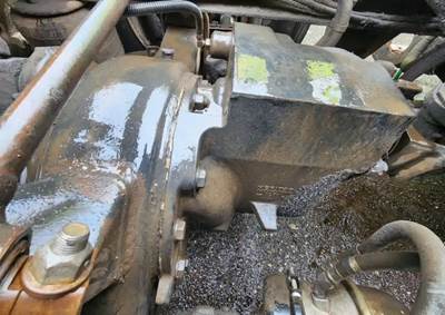 Meritor-Rockwell RT40-145 Front Differential for a 2007 Freightliner Columbia 120