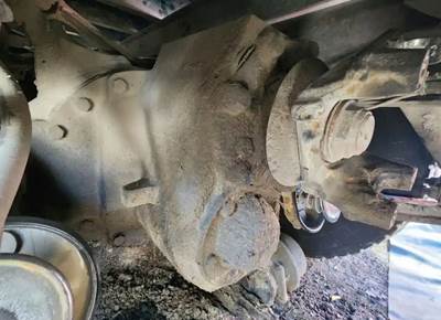 Meritor-Rockwell RT40-145 Front Differential for a 2006 Sterling L9500