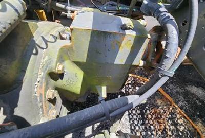 Meritor-Rockwell RT40-145 Front Differential for a 2006 Volvo VNL