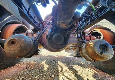 Meritor-Rockwell RT40-145 Complete Axle-Front Rears for a 2014 Freightliner Cascadia 125