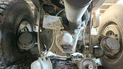 Meritor-Rockwell RT46-160 Front Differential for a 2001 Volvo ACL Autocar