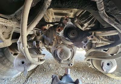 Meritor-Rockwell RT46-160 Front Differential for a 2000 Sterling L9500