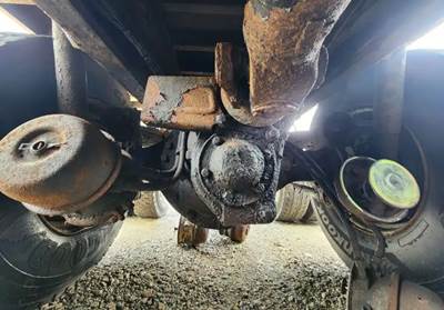 Meritor-Rockwell RT46-160 Complete Axle-Front Rears for a 2007 Sterling L9500