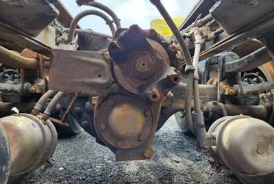 Meritor-Rockwell RT46160 P Front Differential for a 1996 Kenworth T800