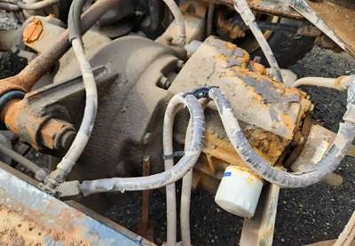 Meritor-Rockwell RT46160 P Front Differential for a 1996 Kenworth T800