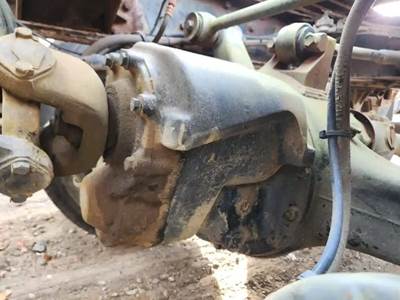 Meritor-Rockwell SSHD Front Differential for a 1987 Freightliner FLC