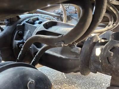 Paccar 40KF Front Differential for a 2019 Kenworth T680