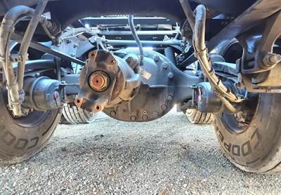 Paccar 40KF Complete Axle-Front Rears for a 2019 Kenworth T680