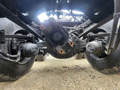 Paccar MV2014P3 Front Differential for a 2019 Peterbilt 579