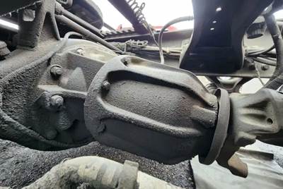 Paccar MV2014P3 Front Differential for a 2018 Peterbilt 567