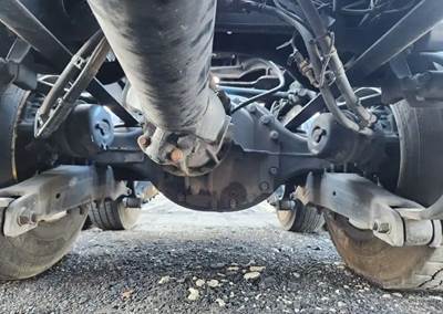 Paccar MV2014P3 Complete Axle-Front Rears for a 2022 Peterbilt 579